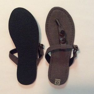 R.A.S.T.A Nectar Sanuk "flip flop" sandals