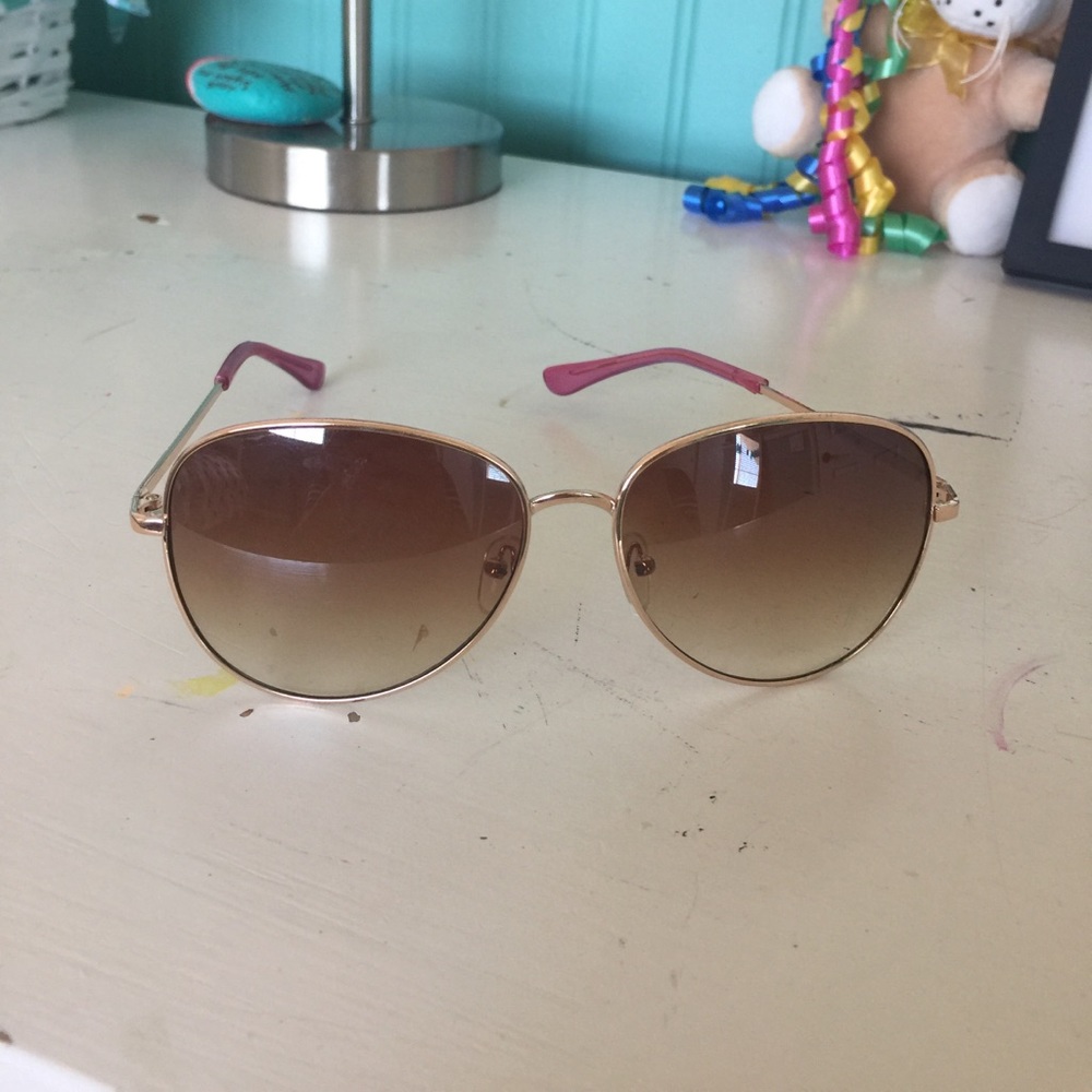 Sunglasses 😎