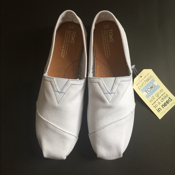Toms Other - Men's white Toms Classics loafers