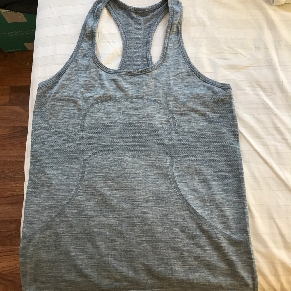 Lululemon Swiftly