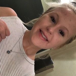 Meet your Posher, Faith