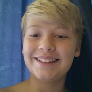 Meet your Posher, Max