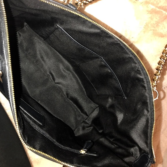 ❗️SOLD ❗️Black coach purse. Mint condition. - Picture 3 of 3