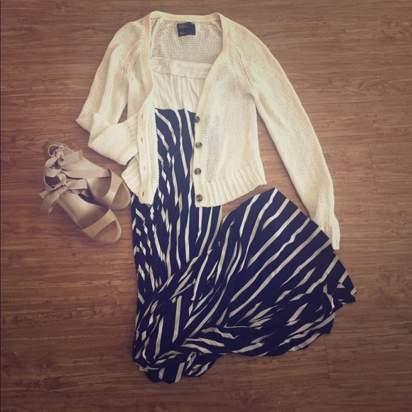 American Eagle Outfitters Sweaters - American Eagle Cardigan
