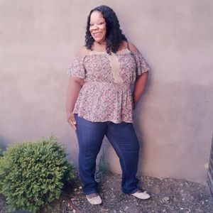 Meet your Posher, Sherita