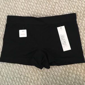Black boyshorts