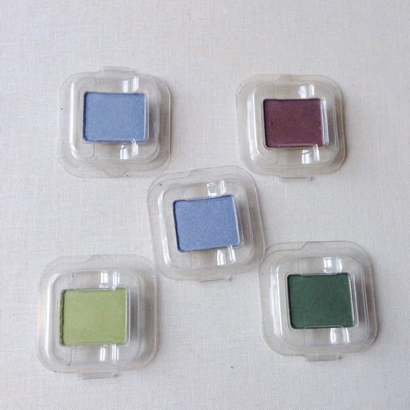 Artistry eyeshadows palette makeup bundle - Picture 4 of 4