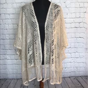 Melissa Paige Woman Ivory Kimono