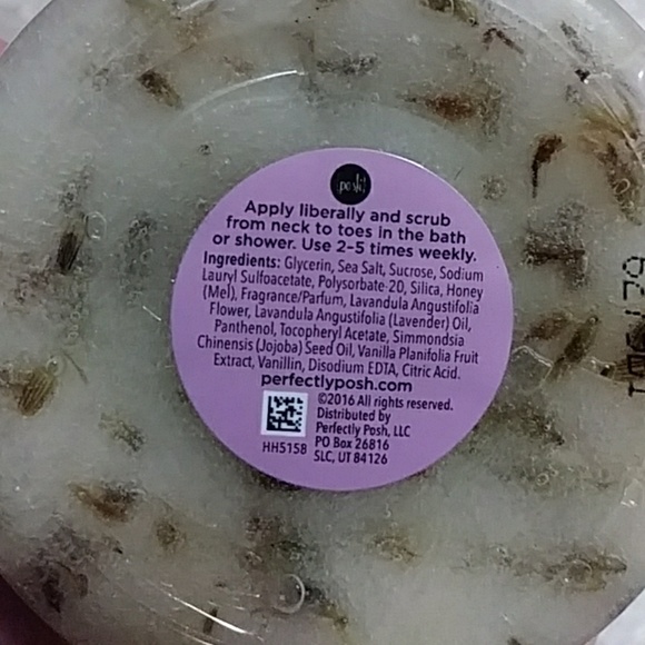 Perfectly Posh Body Scrub and Snarky Bar Bundle - Picture 3 of 6