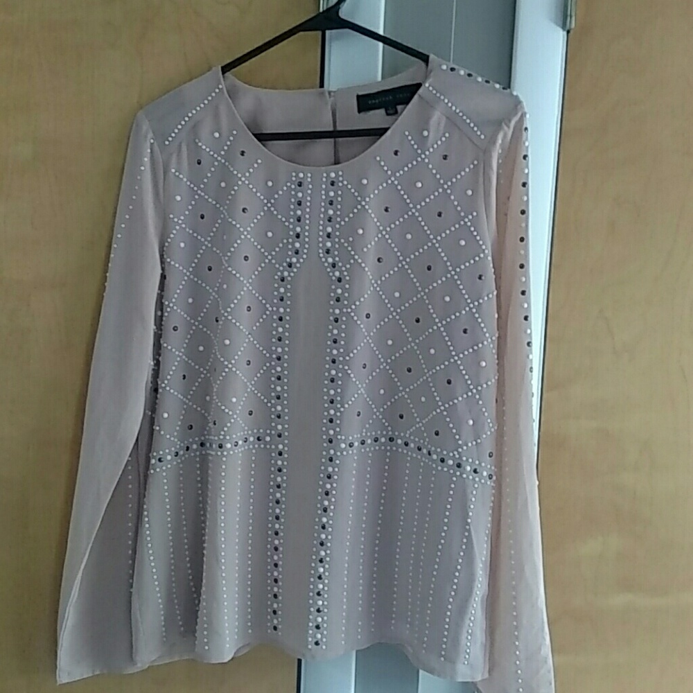 English rose decorated top