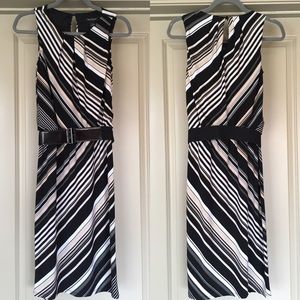 NWOT Sleeveless Knee-length Dress