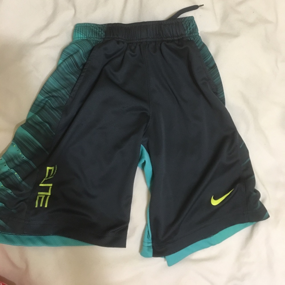 Nike dry fit shorts boys
