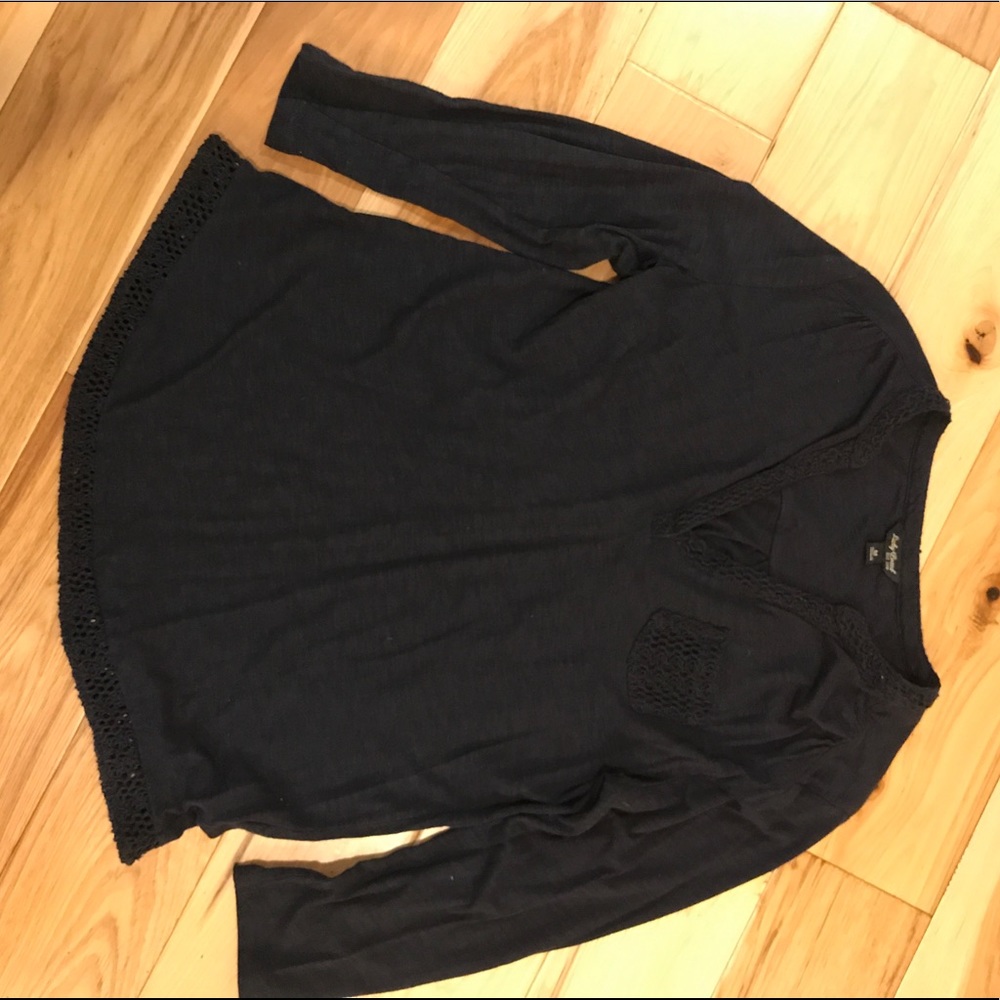 Lucky Brand cotton top with lace detail.