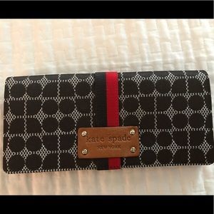 NWT Kate Spade Adrienne classic Noel wallet