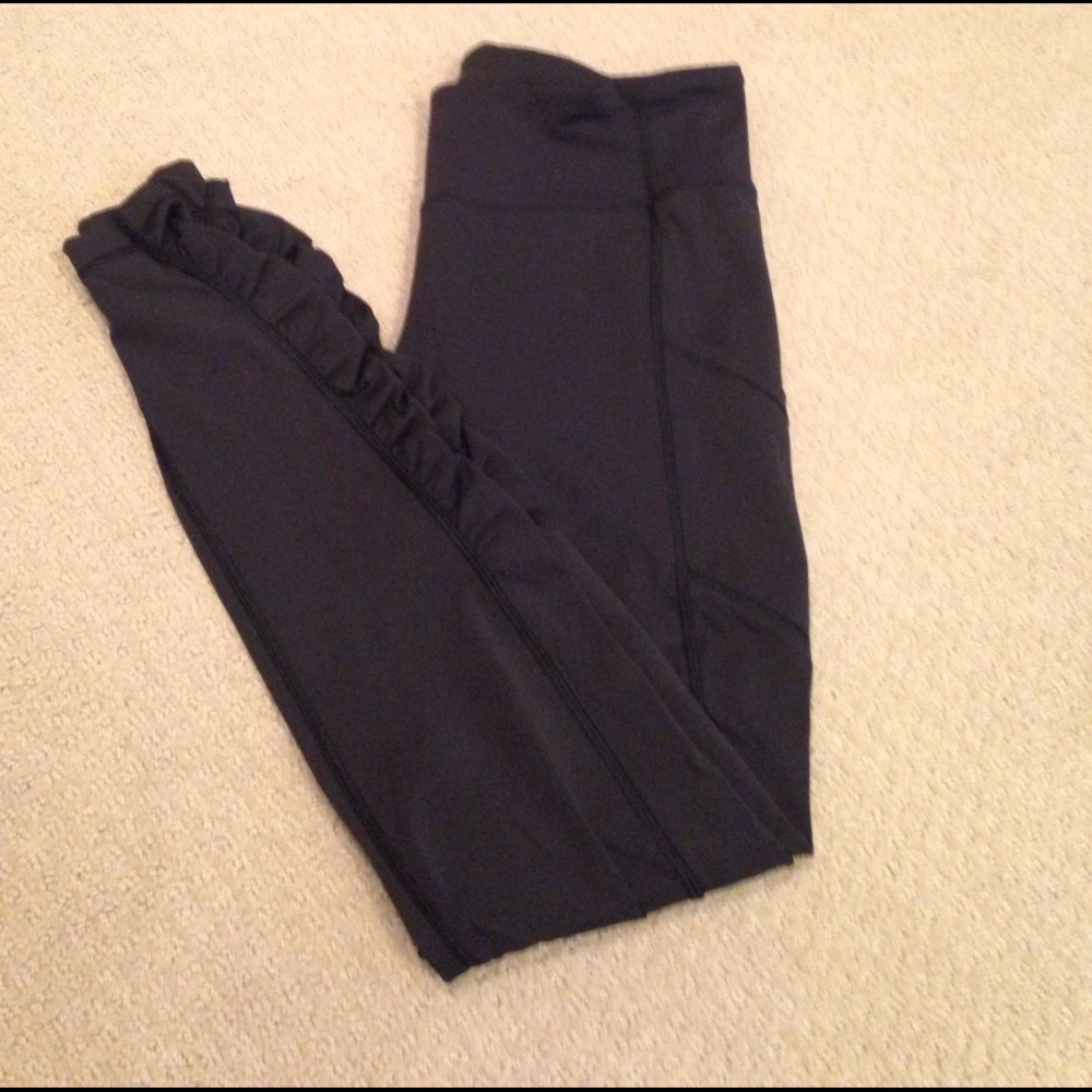 Black leggings