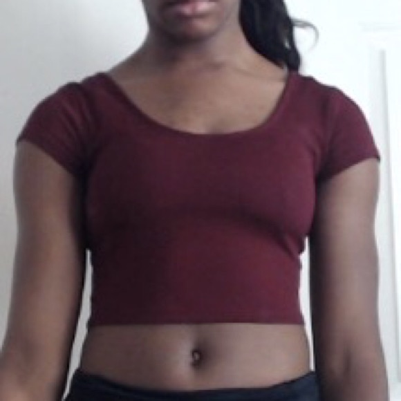 Crop top - Picture 1 of 2