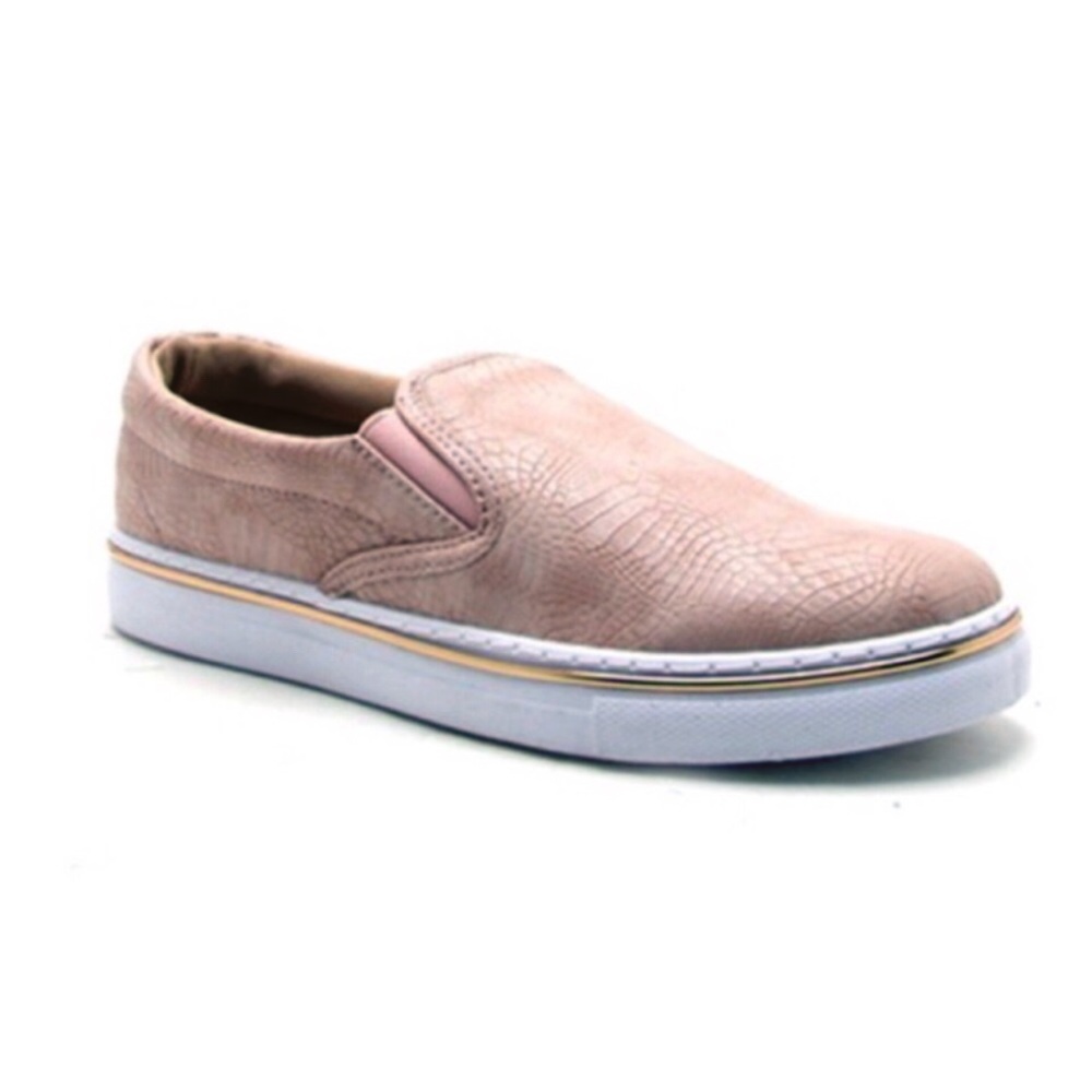 Blush Snake Embossed Loafers! NEW! - Picture 2 of 10