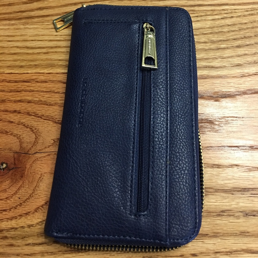 Blue Liz Claiborne zip around wallet