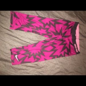 Nike pro (Capris)!