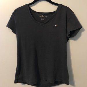 Tommy Hilfiger V-Neck.