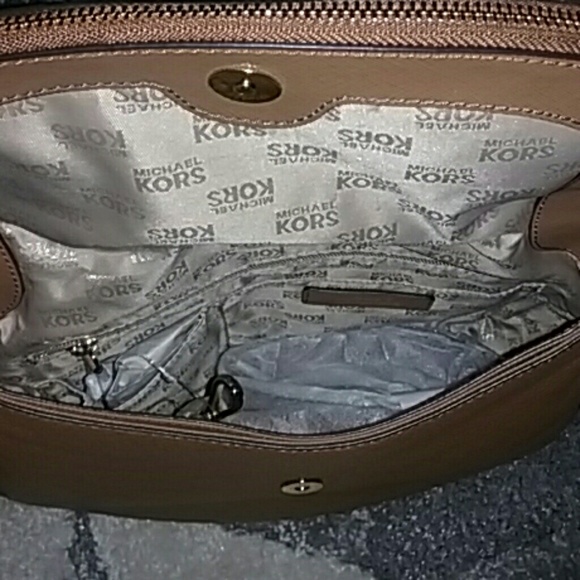 MK LEATHER BAG - Picture 5 of 5