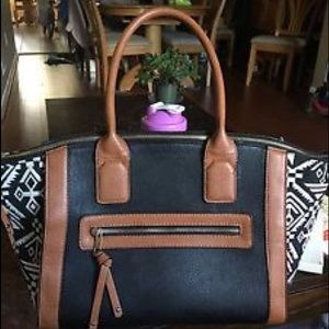 Vegan, navajo and black pocketbook
