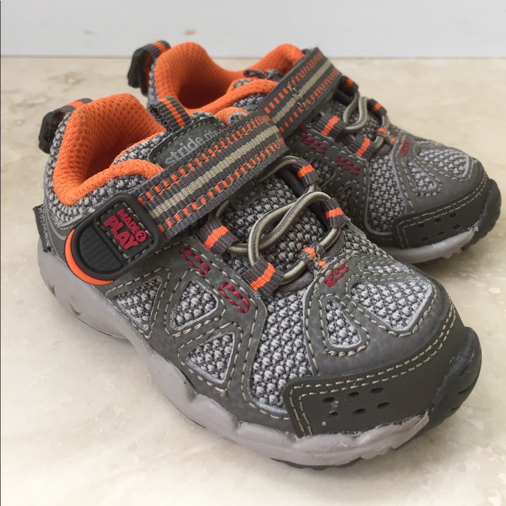 NWOT Stride Rite Made 2 Play 4M toddler Sneaker