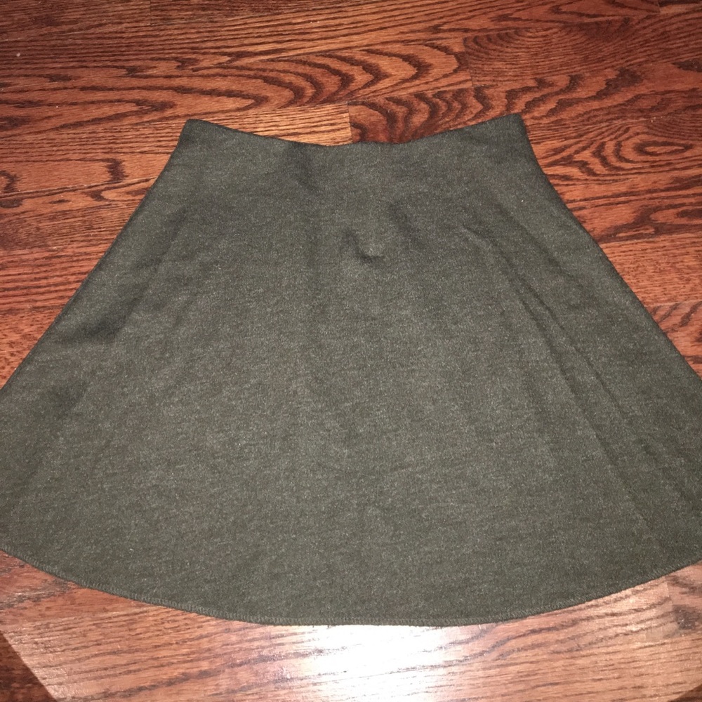 Zara hunter green skirt