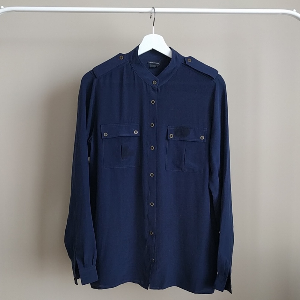 Club Monaco. silk button top.