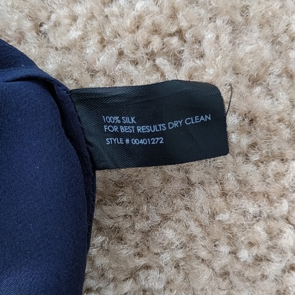 Club Monaco. silk button top. - Picture 6 of 7