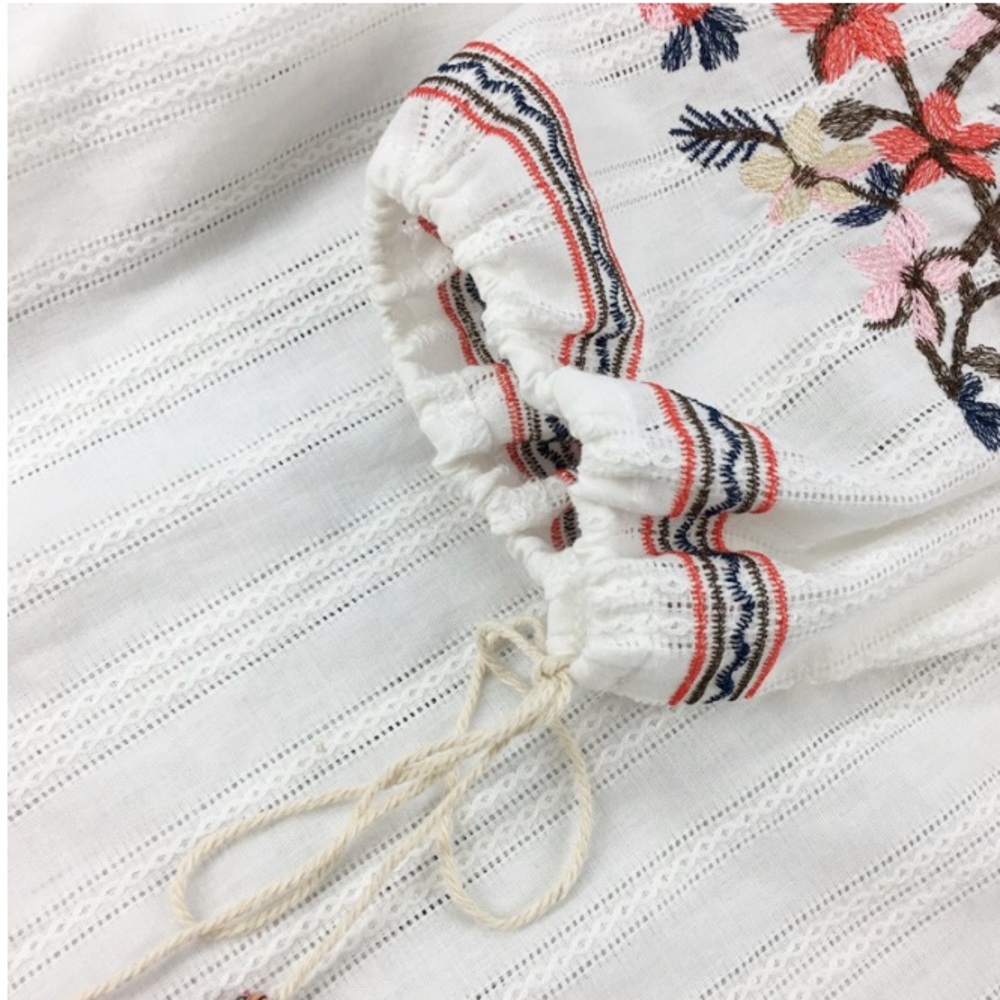 🦋LAST-S🦋 Gorgeous Embroidered Off Shoulder Top - Picture 7 of 7