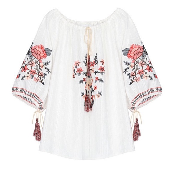 🦋LAST-S🦋 Gorgeous Embroidered Off Shoulder Top - Picture 2 of 7