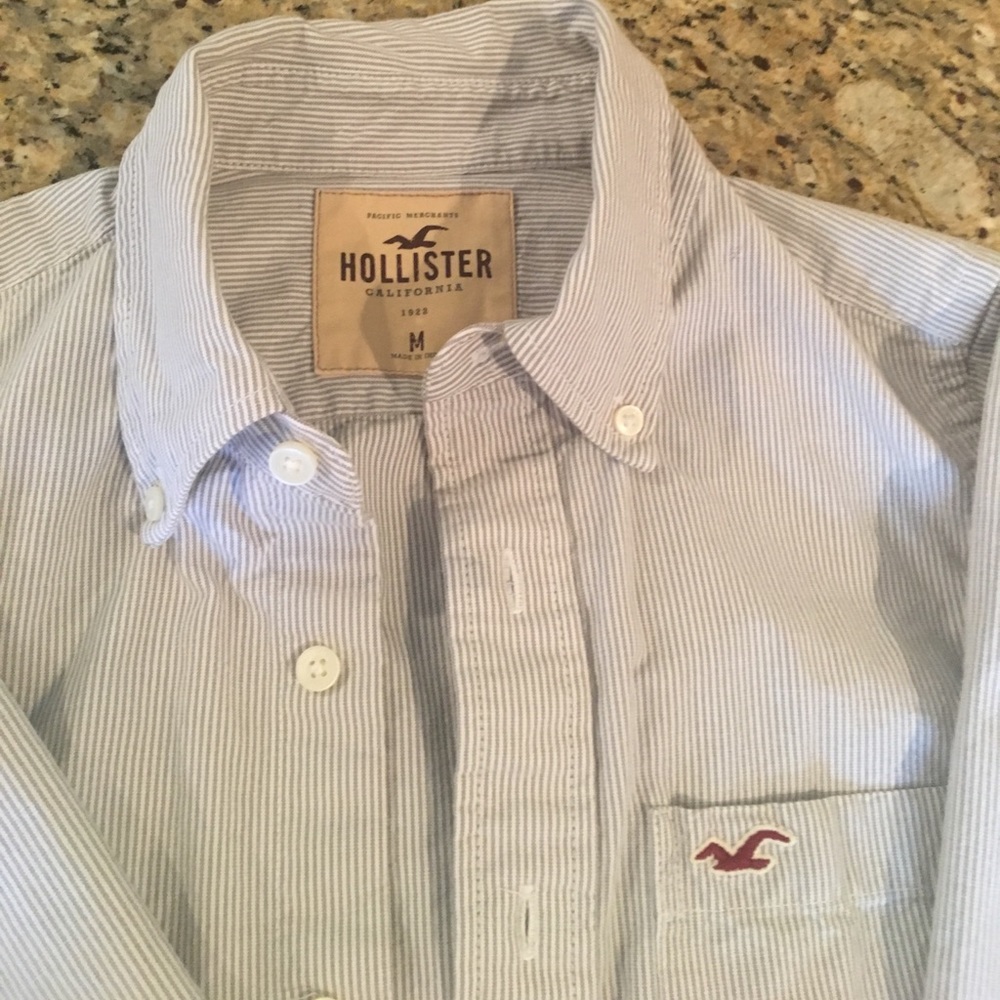 ** Price Drop**    Men's long sleeve shirt