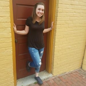 Meet your Posher, Becca