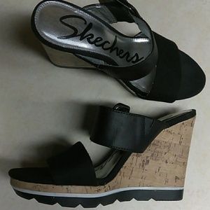 SKECHERS CUTTING EDGE SANDALS