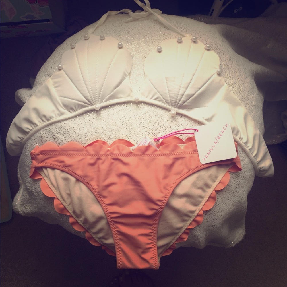 scallop bikini  bottom🐚