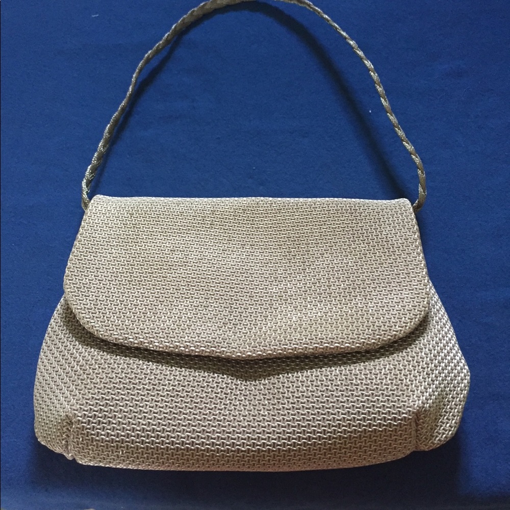 Braided clutch