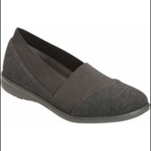 Aersoles Slip-on Grey 8M Elimental NEW IN BOX