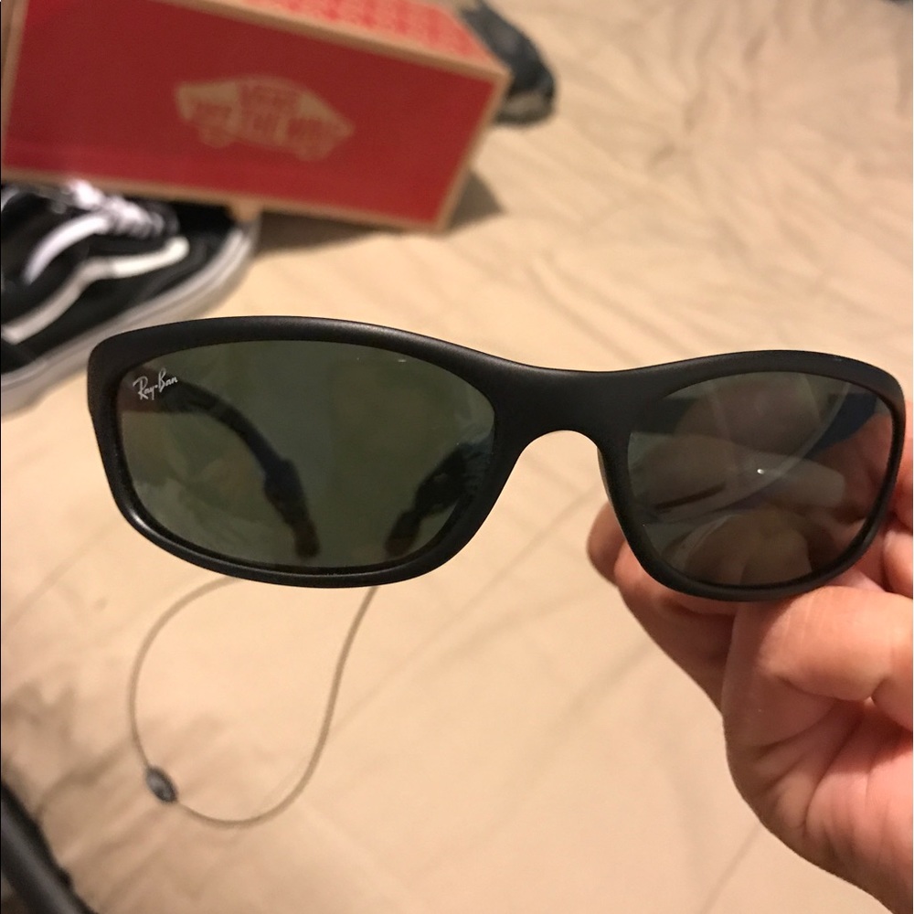 Men's raybans