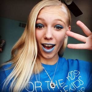 Meet your Posher, Elisa