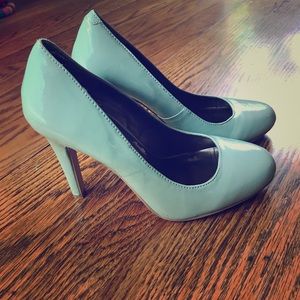 Jessica Simpson mint green pumps