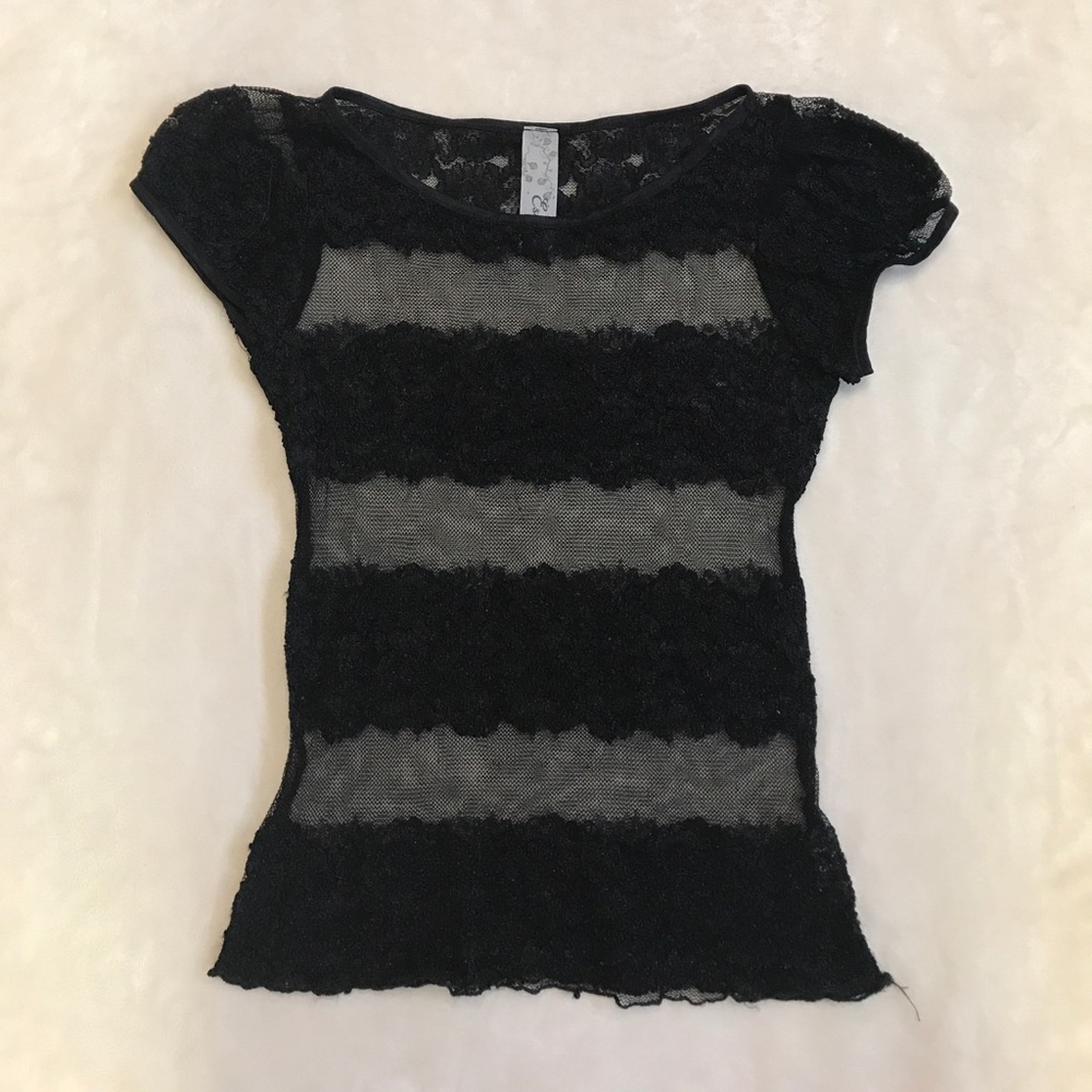Black mesh short sleeved tee