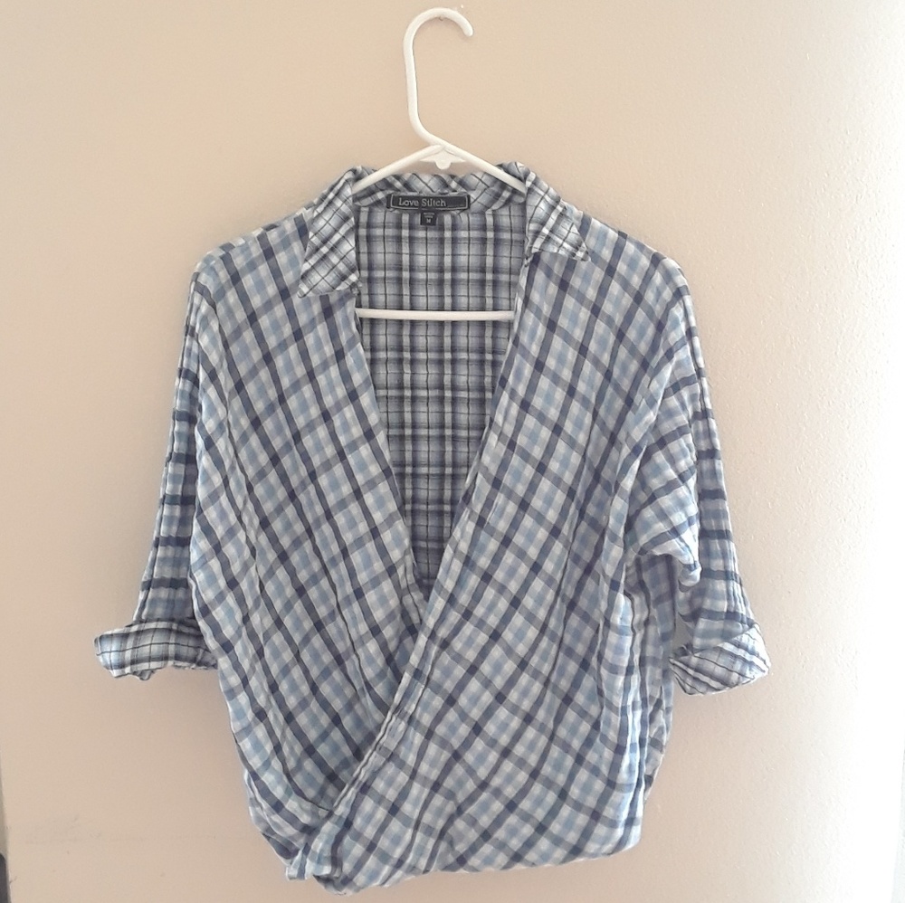blue, black, and white plaid flannel