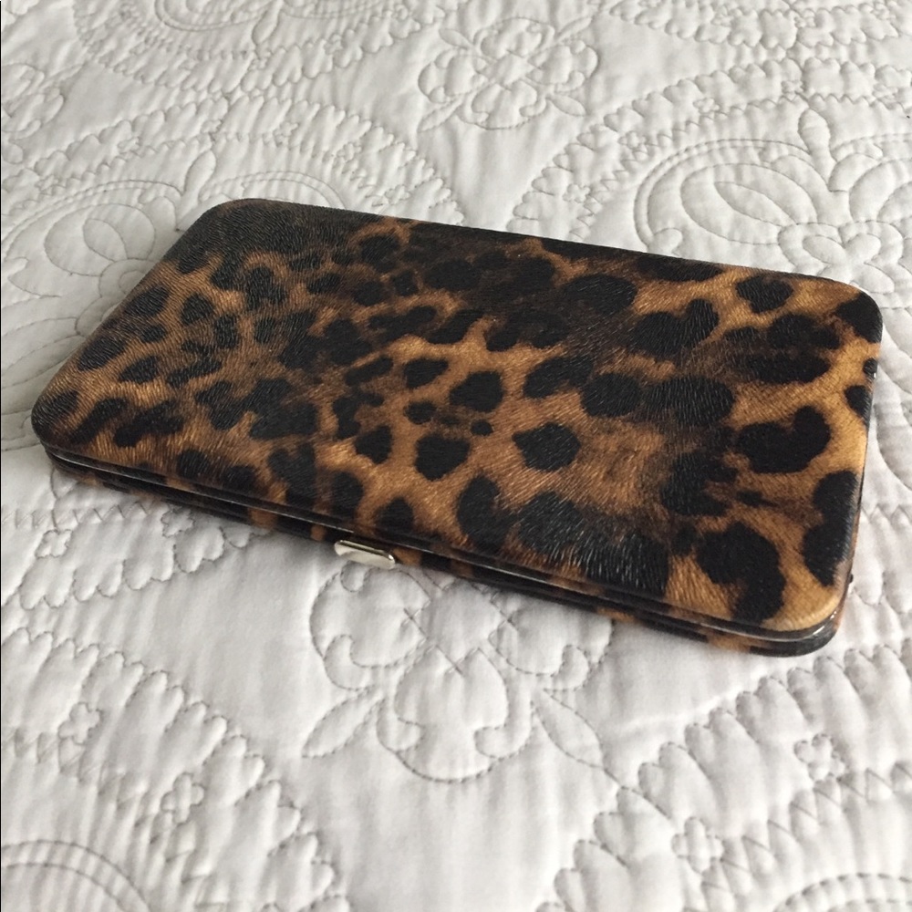 Cheetah wallet NEVER USED