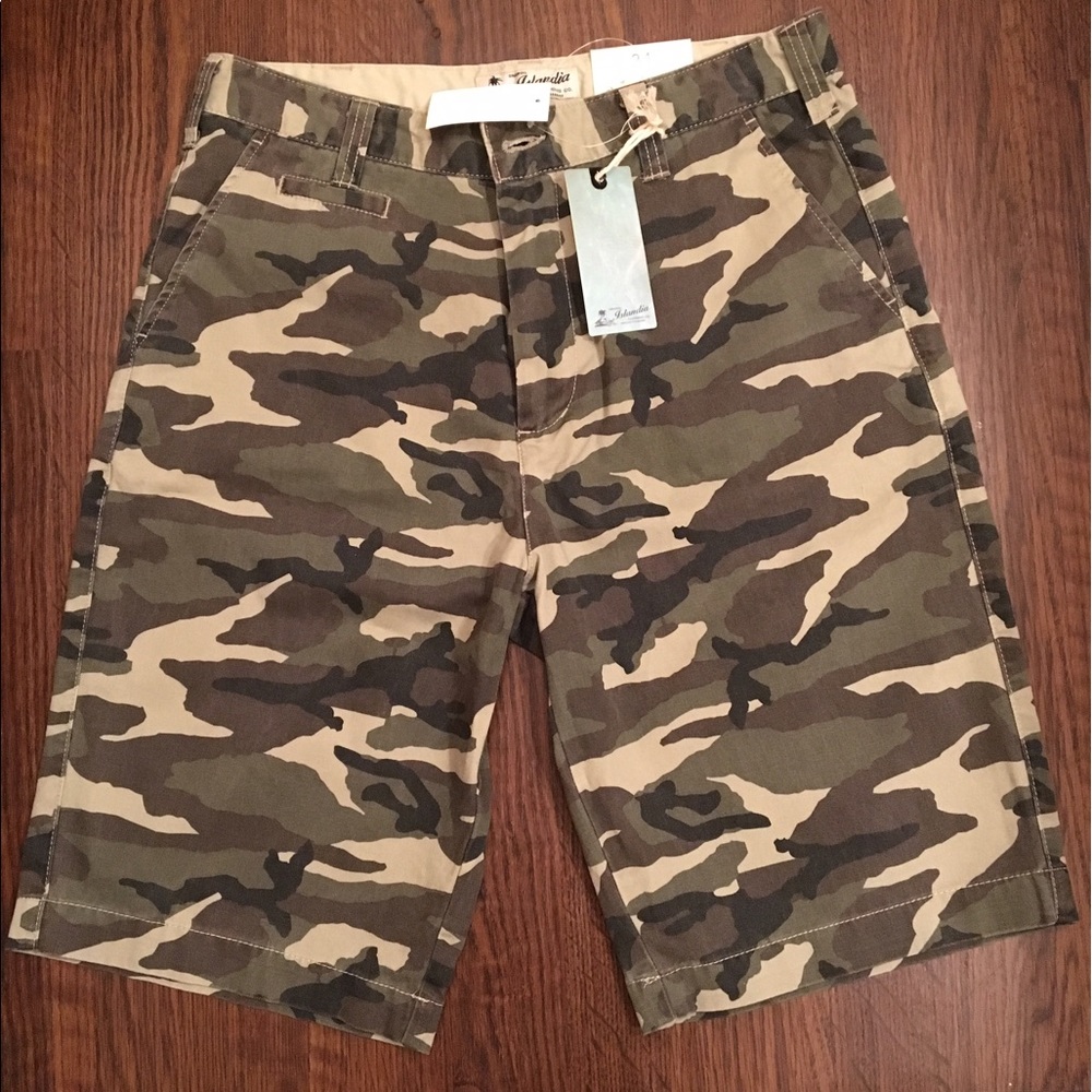 Men's Camo Shorts w/ original tags