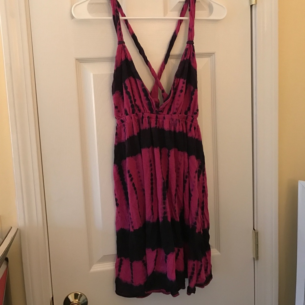 Tye-die beach flowy stretchy dress!