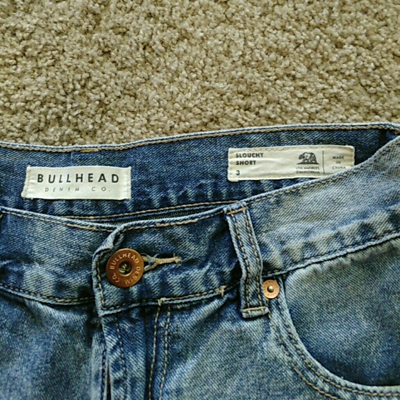 Shorts - Picture 3 of 3