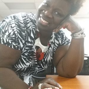 Meet your Posher, Tay