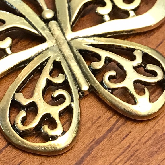 NEW!💙💎🦋BEAUTIFUL BUTTERFLY NECKLACE🦋💎💙GOLDEN - Picture 4 of 8