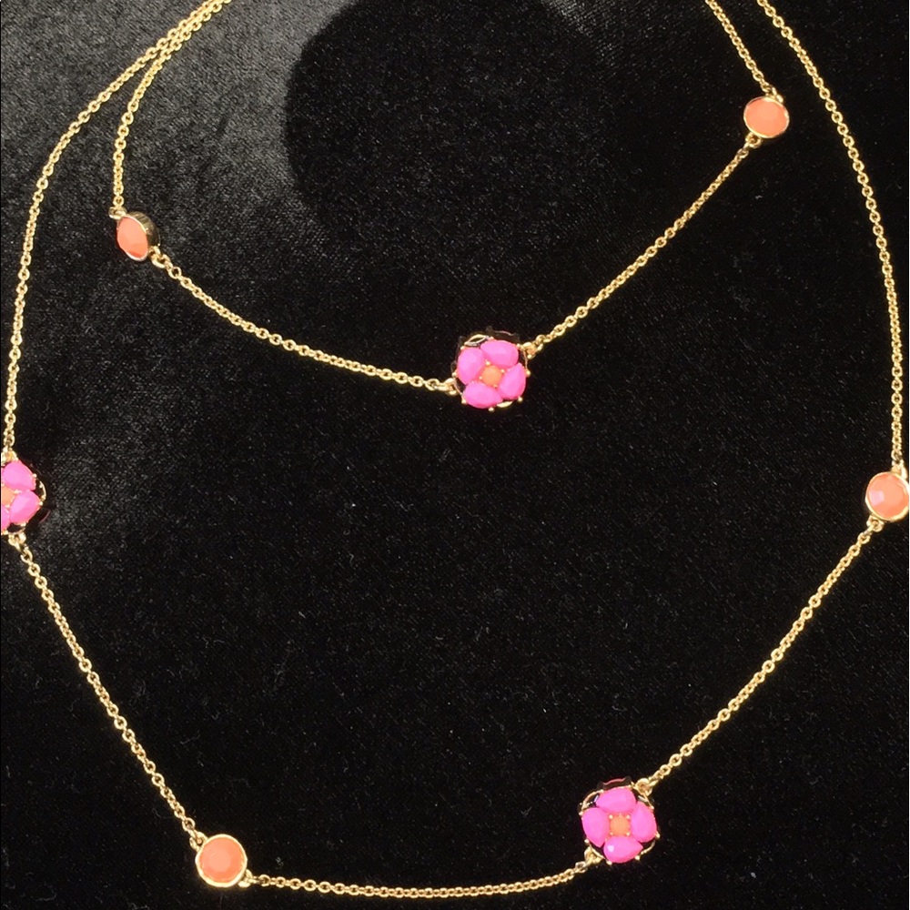 Kate Spade accent necklace.